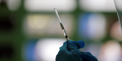 Dinamarca empezar� a dar tercera dosis de la vacuna a mayores de 65 a�os