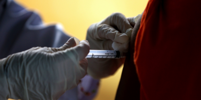 Buenos Aires comienza la aplicacin de terceras dosis en mayores de 50 aos