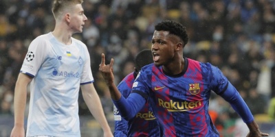 El Bar�a recupera la vida; Bayern y Juventus, primeros clasificados