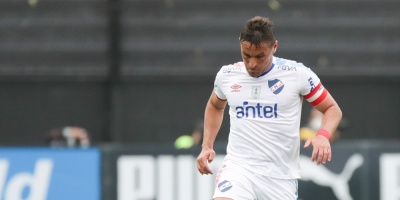Nacional derrot 2-0 a Torque 