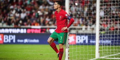 La prensa arrasa a la seleccin portuguesa de Cristiano: "Vergenza mundial"