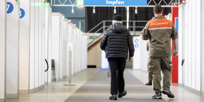 Suiza aprueba una tercera dosis de vacuna anticovid para todos sus adultos