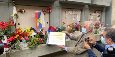 Homenaje a Vzquez y crticas a Lacalle Pou