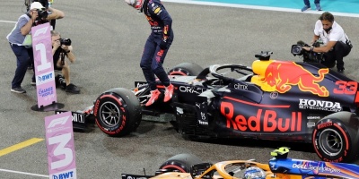 Verstappen por delante de Hamilton en Abu Dabi; 