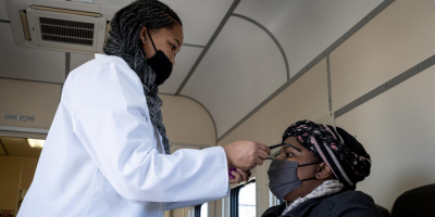 Sudfrica inicia maana la aplicacin general de dosis anticovid de refuerzo