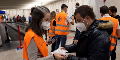 Espaa incrementa los controles sanitarios de entrada a travs de aeropuertos
