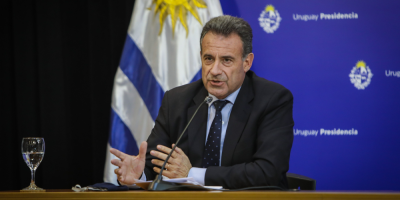 Salinas confirm� la llegada de la variante �micron y adelantan dosis de refuerzo