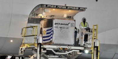 Llegaron al pas las primeras 50.000 vacunas de Pfizer para nios