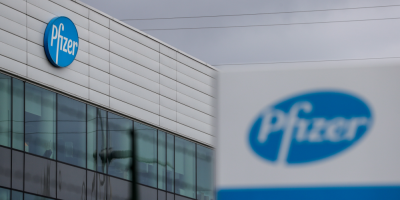 Israel recibe la primera remesa de pastillas Pfizer para tratar la covid-19
