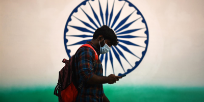 La India notifica 58.000 casos de covid sumergida en una tercera ola de casos