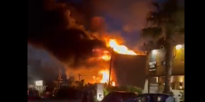 Incendio afect en su totalidad una mueblera en Manantiales