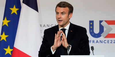 Macron defiende sus polmicas palabras sobre los no vacunados