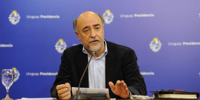 Mieres: por ahora no hay denuncias de comercios que atiendan con empleados contagiados