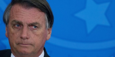 Bolsonaro anuncia que ministro acepta ser candidato a gobernador de Sao Paulo