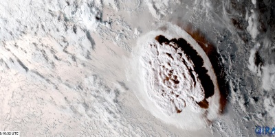 Tonga mantiene las comunicaciones ca�das tras sufrir un tsunami