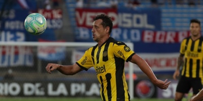 Pearol derrota a Nacional 1-0 en segundo clsico 