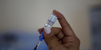 Guatemala recibe casi 700.000 dosis de vacunas Pfizer contra la covid-19