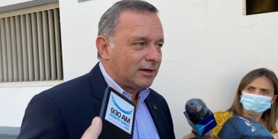 �lvaro Delgado defendi� aumento del precio de los combustibles