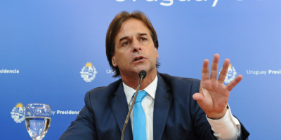 El presidente Luis Lacalle Pou destac� que "se cumplieron las metas fiscales del gobierno sin poner impuestos"