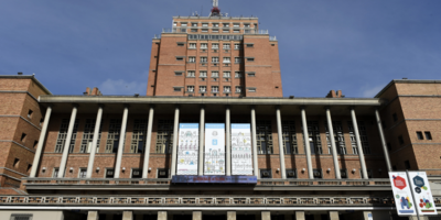 Se avanza en la remoci�n de la pintura del muro ubicado en la playa Malv�n