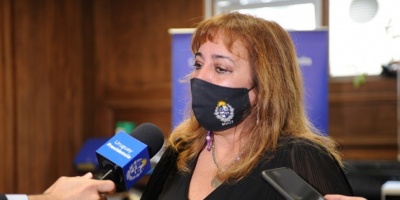 La ministra de Vivienda Irene Moreira destac� la importancia de los debates p�blicos para informar a la gente sobre la LUC 