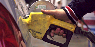 Gobierno busca "mitigar" el alza de los combustibles, de acuerdo con lo que marca el informe de la Ursea