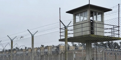 La Justicia imput� a tres reclusos que torturaron a otro en una celda de Santiago V�zquez