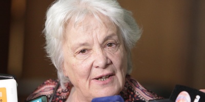 Luc�a Topolansky deja su banca en el Senado 