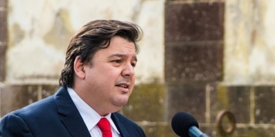 El gobierno anunci� que este lunes inicia un estudio de viabilidad para concretar un proyecto empresarial millonario para el pa�s destinado a convertir desperdicios, en combustible ecol�gico