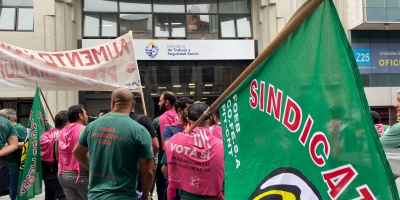 La FOEB reclama por la p�rdida salarial de casi un 5% y se moviliz� hasta la DINATRA