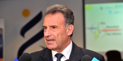 Salinas afirm� que en abril se analizar� la flexibilizaci�n de medidas por la pandemia