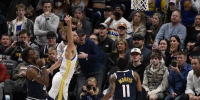 Los Nets destrozan a los Sixers y los Warriors remontan a los Nuggets