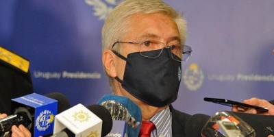 El ministro Tabar� Viera aspira a que se levanten las restricciones sanitarias de ingreso al pa�s en semana de Turismo