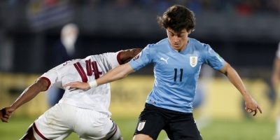 Uruguay recibe a Per� en partido clave