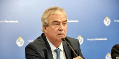 El ministro del Interior respald� durante una visita al Hospital Policial a dos efectivos que resultaron heridos en las �ltimas horas en Montevideo