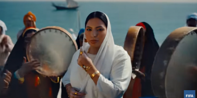 El nigeriano Davido celebra que su canci�n amenizar� el Mundial de Qatar