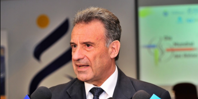 El ministro Salinas indic� que se eliminar�n aforos  y que se "recomendar�" el uso de mascarilla en lugares cerrados con mucho p�blico