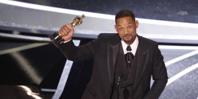 La Academia veta a Will Smith de las galas de los �scar por el lapso de una d�cada