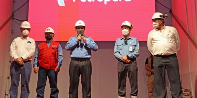 El presidente de Per� pone en marcha la mayor refiner�a de su pa�s