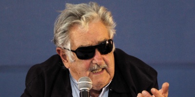 Mujica dijo que los judiciales "viven bien" y "no tienen urgencias para comer"