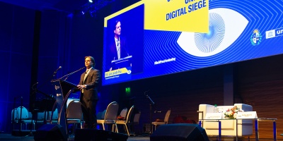 Lacalle Pou se expres� en contra de la regulaci�n de los medios de comunicaci�n 