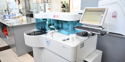 ASSE inaugur un nuevo Laboratorio de Anlisis Clnicos en el Hospital Espaol, servicio que funcionaba en forma tercerizada
