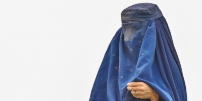 Derechos de mujeres y niñas: el Consejo de Seguridad discutirá la imposición del burka en Afganistán