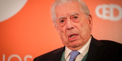 El nobel Vargas Llosa en Uruguay, el "pas ejemplo"