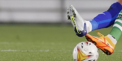 La Luz y Racing lideran