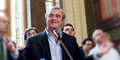 La Asamblea General rindi tributo a Larraaga a un ao de su muerte 