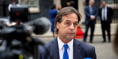 Tras ser recibido por el prncipe Carlos y el primer ministro Johnson, Lacalle Pou dijo en Londres: "Queremos jugar en la cancha grande" 