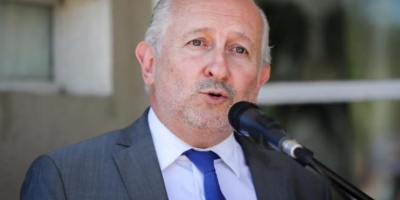Ministro Pablo Da Silveira calificó al paro del 15 de junio como “un golpe más a los alumnos” 