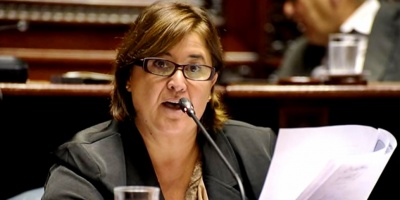 El Frente Amplio convocar al ministro de Defensa Javier Garca al Parlamento por el incidente con el avin venezolano