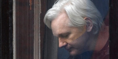 El Reino Unido autoriza la entrega de Assange a EEUU